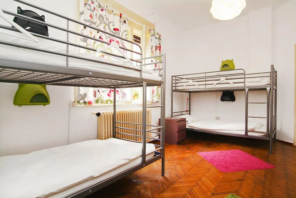 The Cozyness Hostel Bukarest 0*,